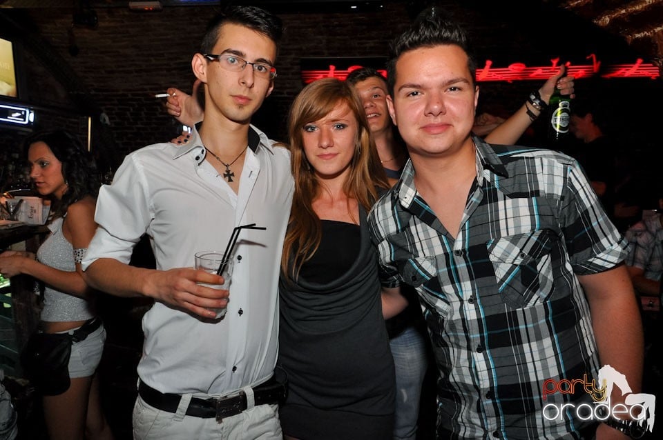 Party în Club Escape, 