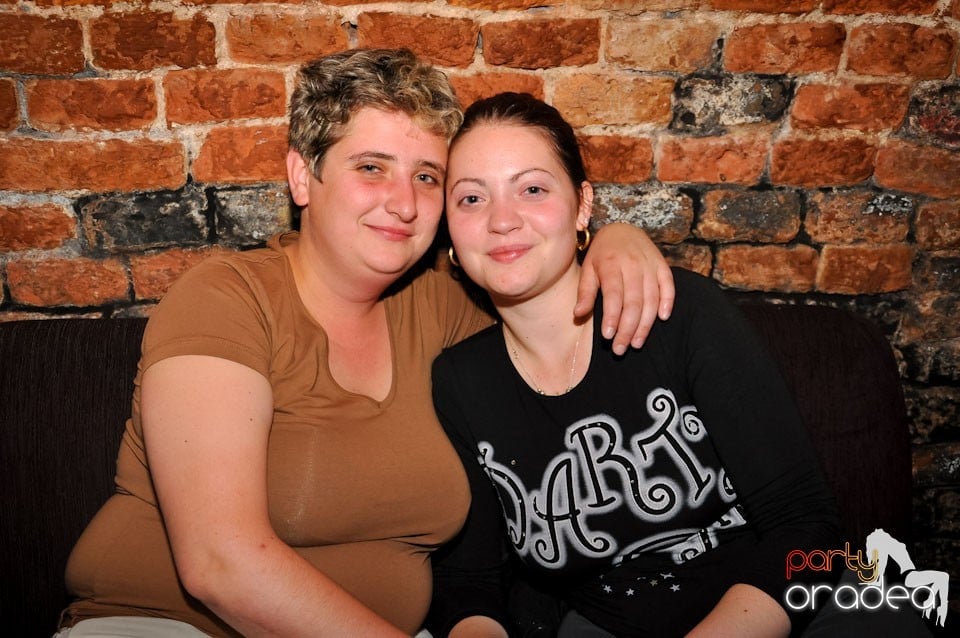 Party în Club Escape, 