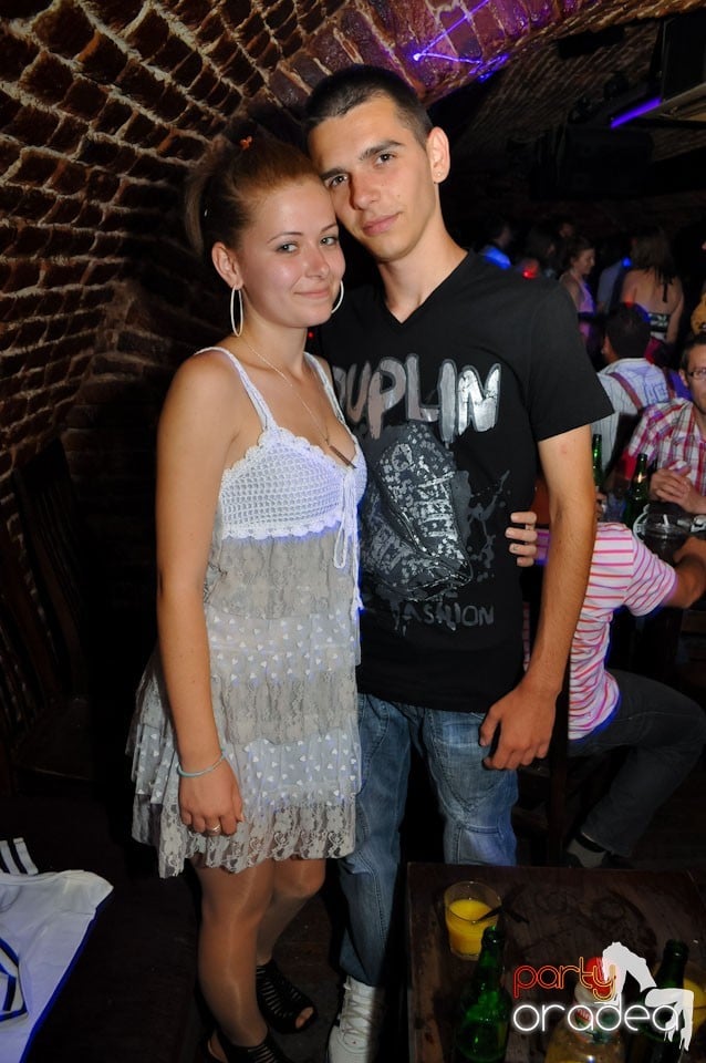 Party în Club Escape, 