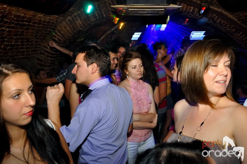Party în Club Escape, 