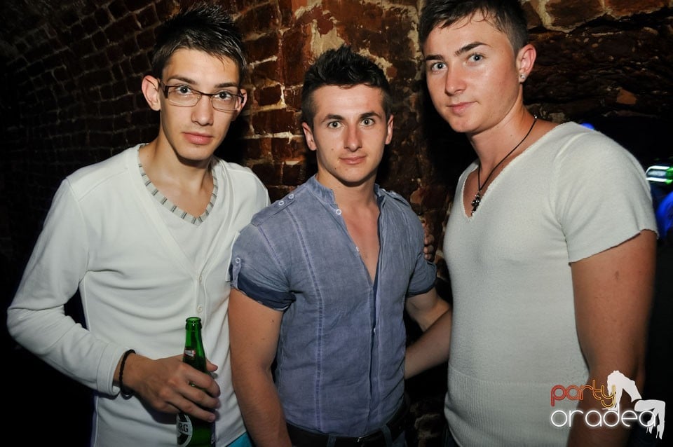 Party în Club Escape, 