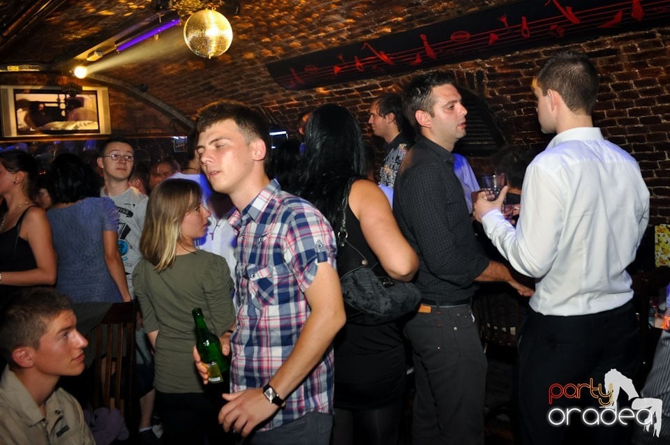 Party în Club Escape, 