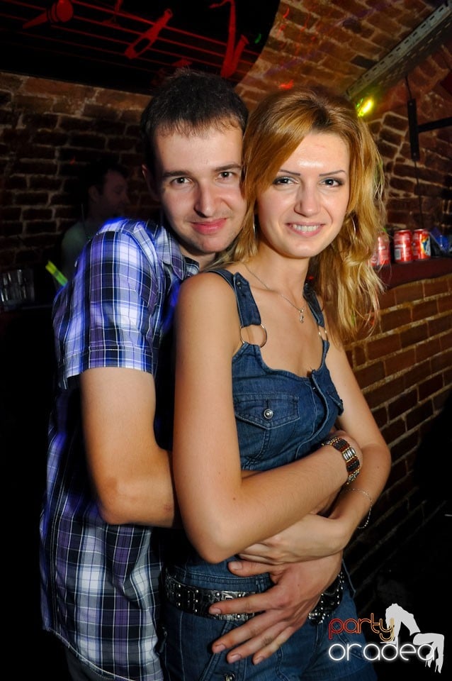 Party în Club Escape, 