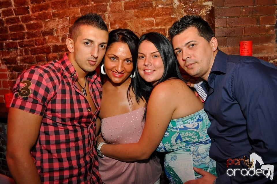 Party în Club Escape, 