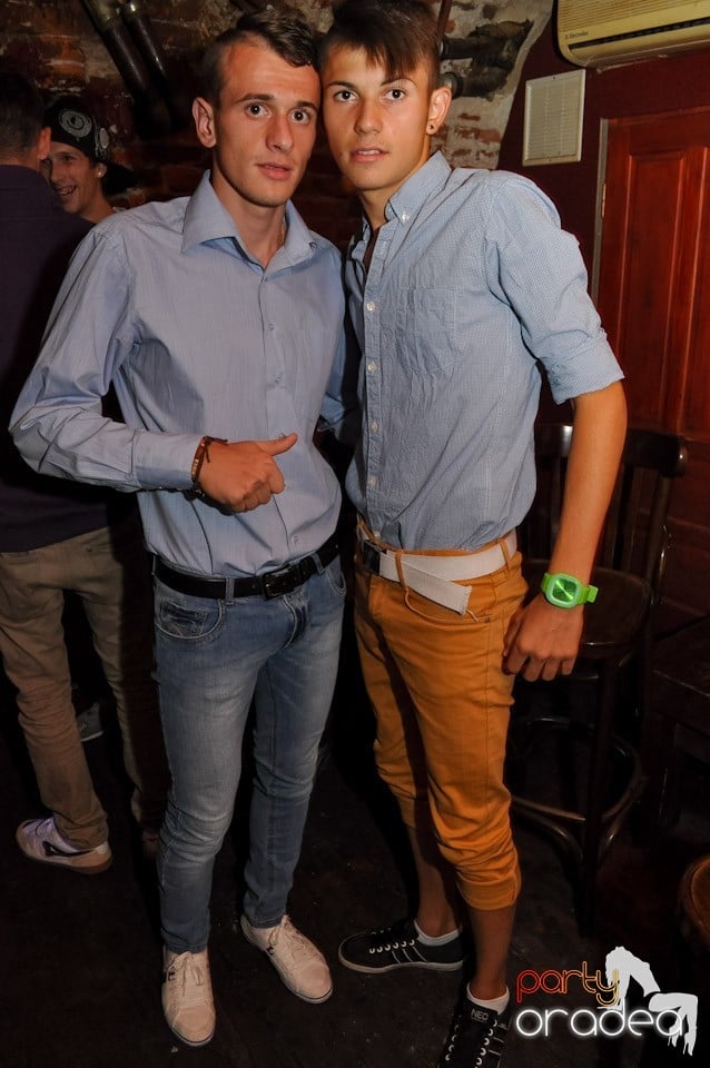 Party în Club Escape, 