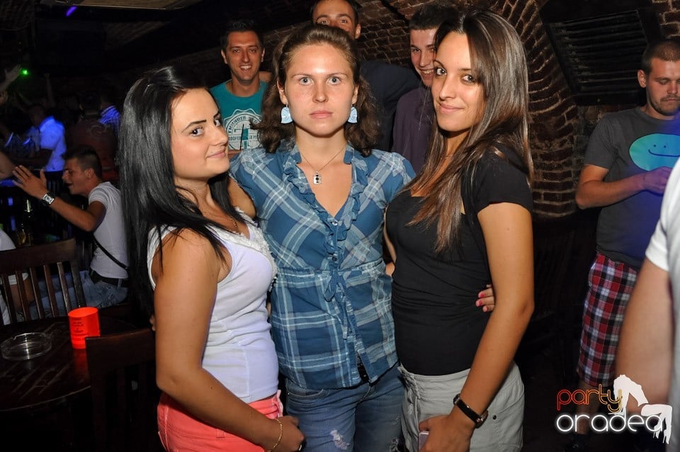Party în Club Escape, 