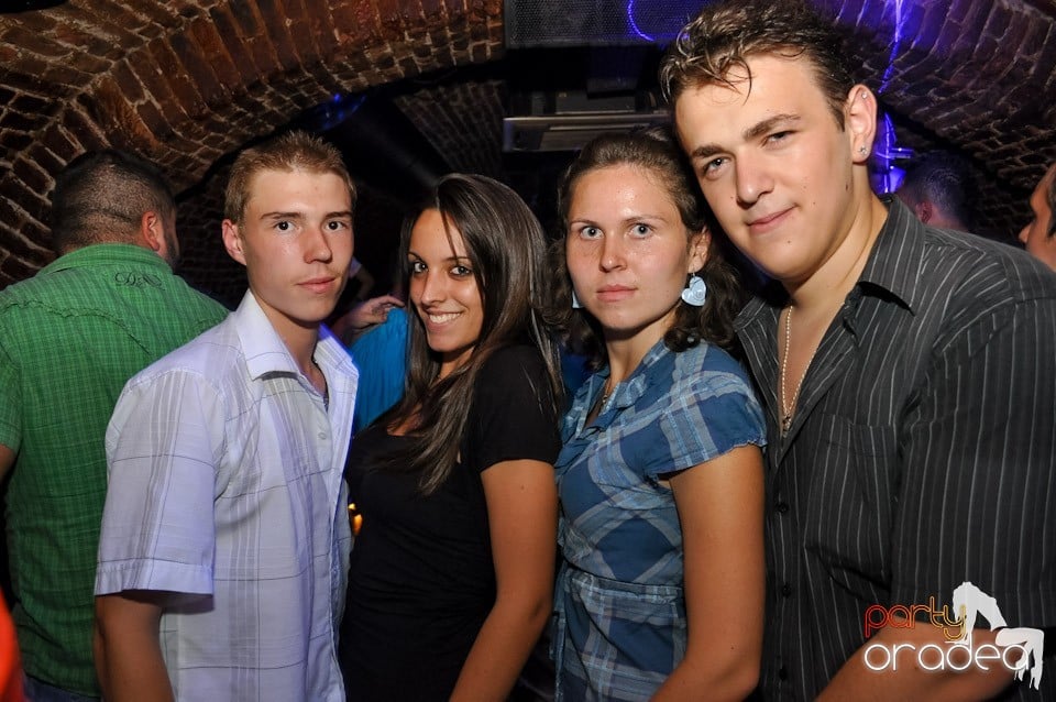 Party în Club Escape, 