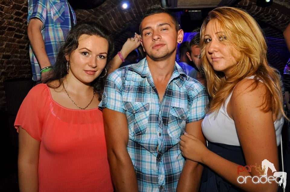 Party în Club Escape, 