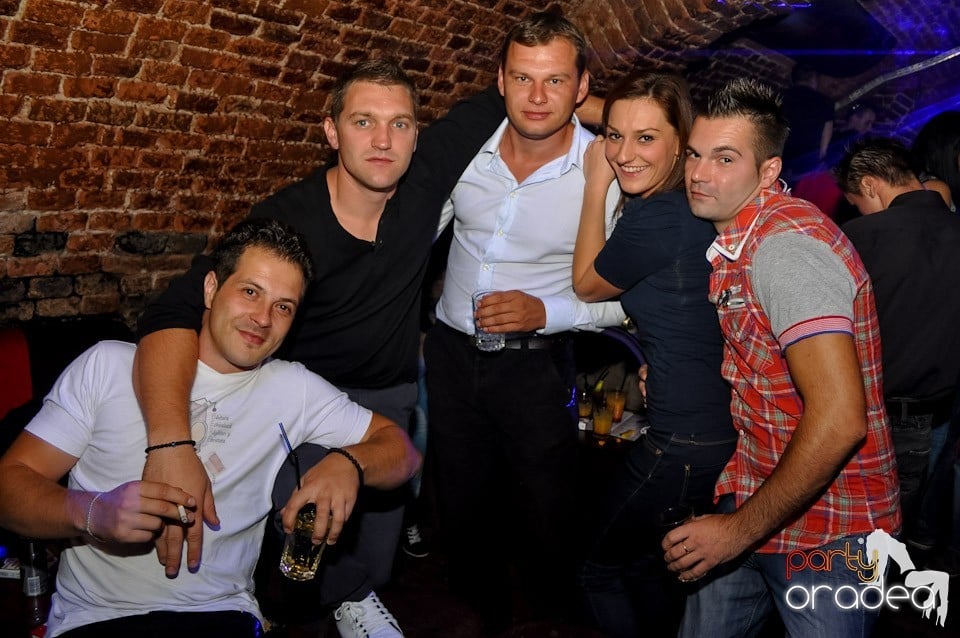 Party în Club Escape, 