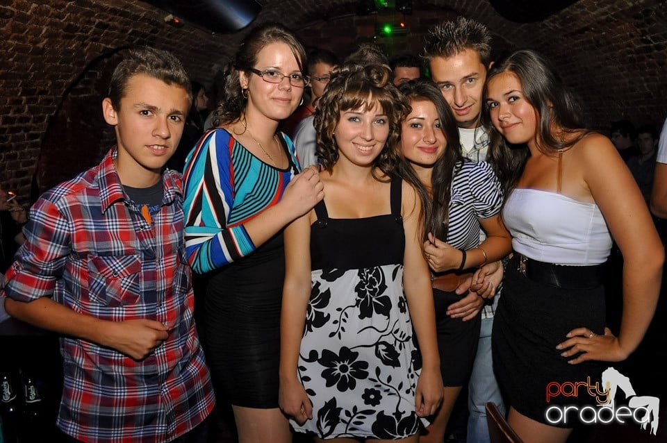 Party în Club Escape, 