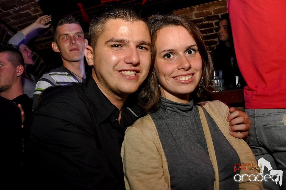 Party în Club Escape, 