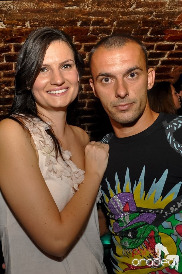 Party în Club Escape, 