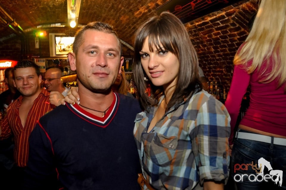 Party în Club Escape, 