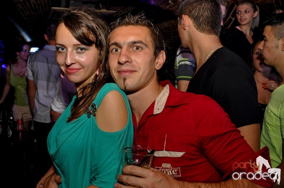 Party în Club Escape, 