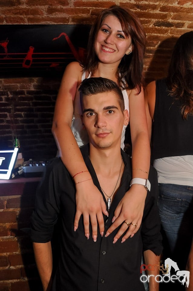 Party în Club Escape, 