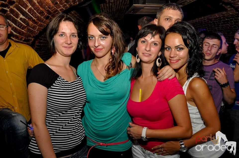 Party în Club Escape, 