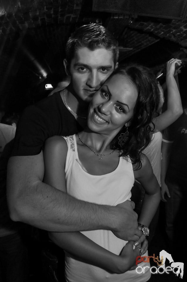 Party în Club Escape, 