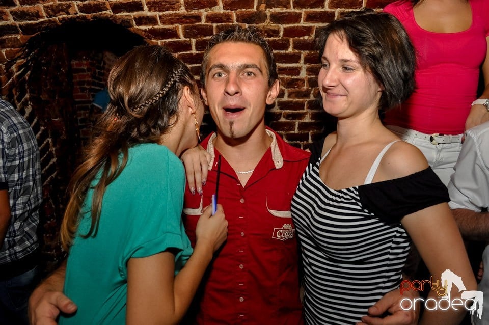 Party în Club Escape, 