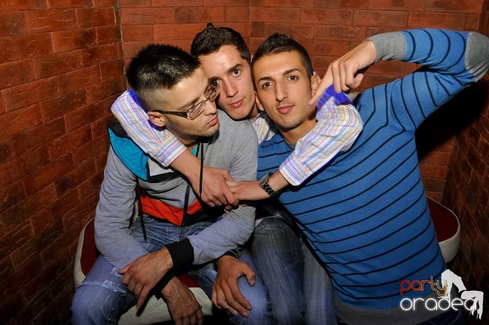 Party în Club Escape, 