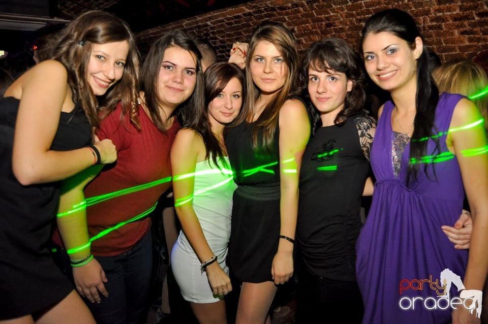 Party în Club Escape, 