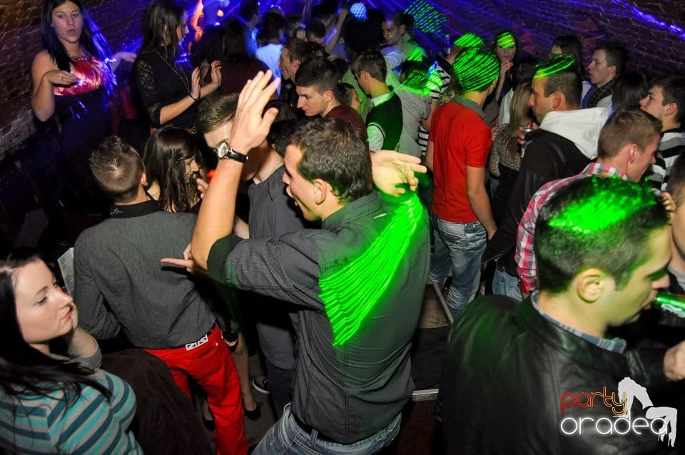 Party în Club Escape, 