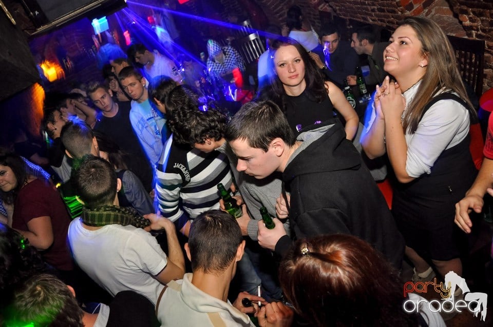 Party în Club Escape, 
