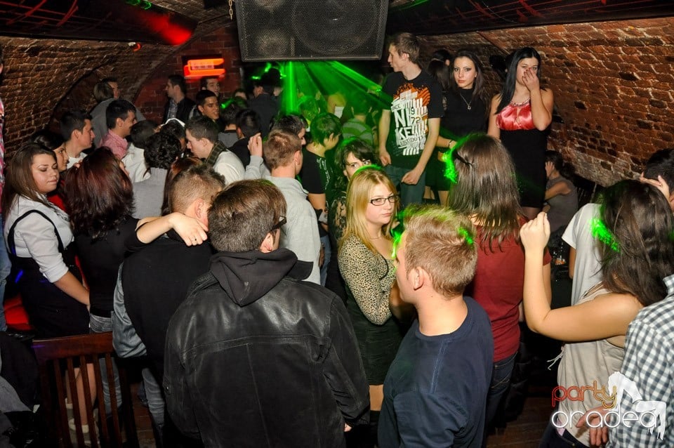 Party în Club Escape, 