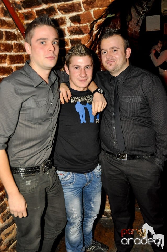 Party în Club Escape, 