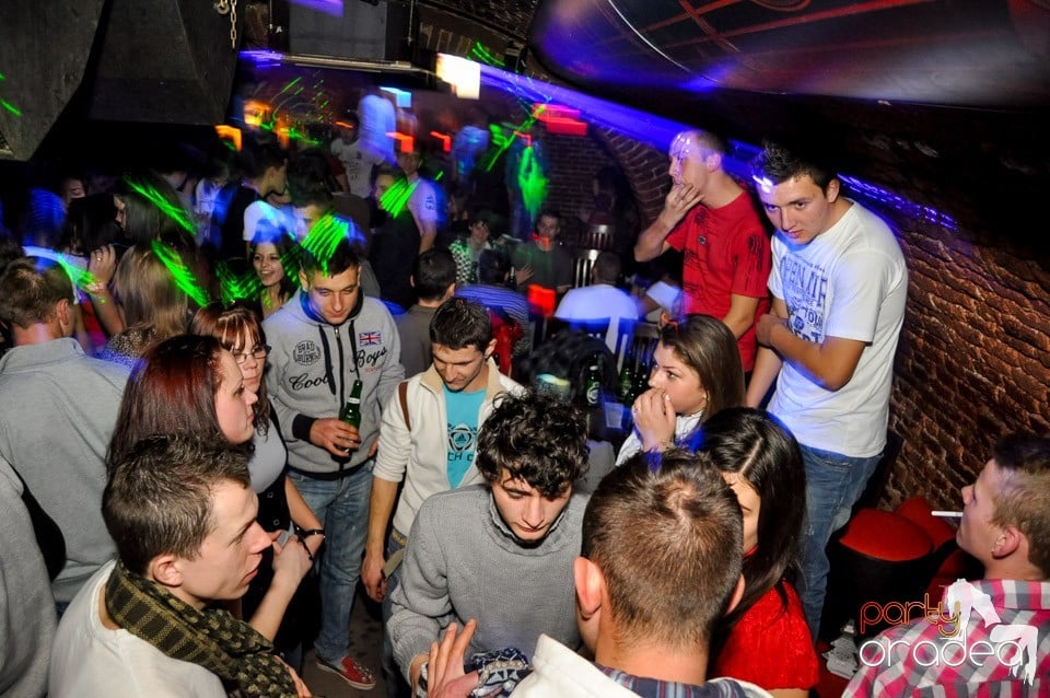 Party în Club Escape, 