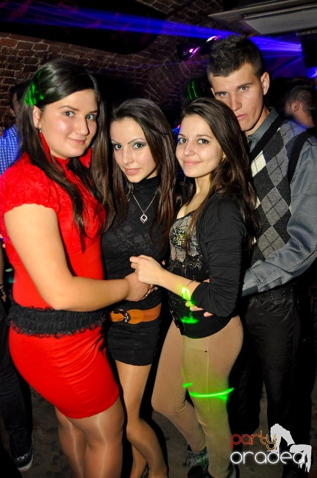 Party în Club Escape, 