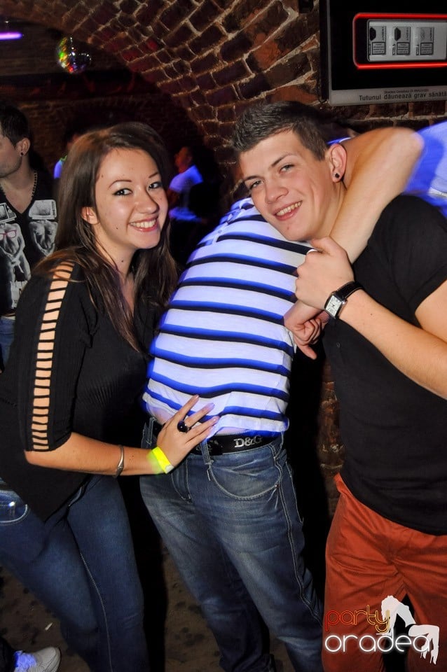 Party în Club Escape, 