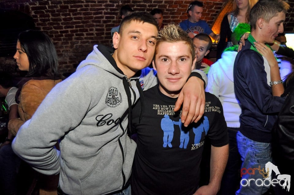 Party în Club Escape, 