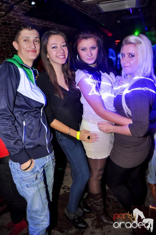 Party în Club Escape, 