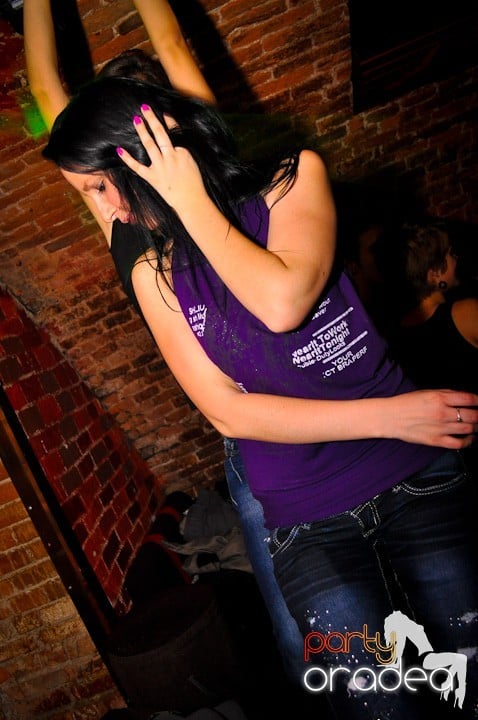 Party în Club Escape, 