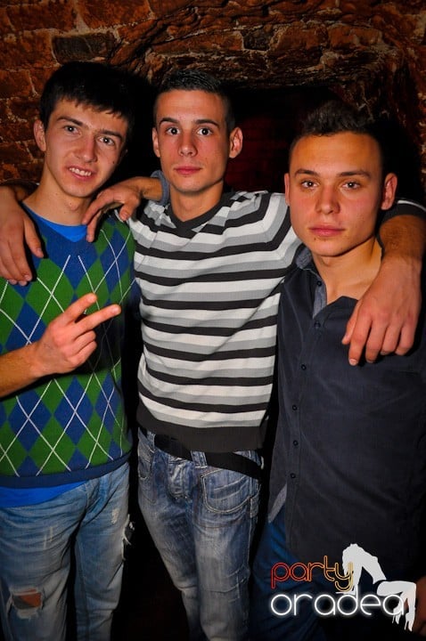 Party în Club Escape, 