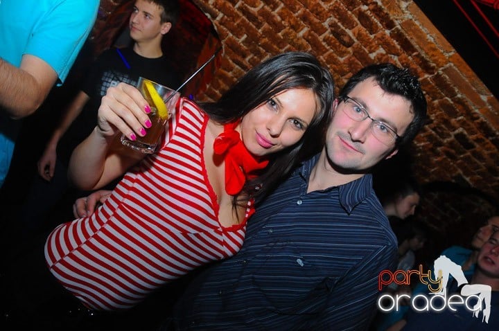 Party în Club Escape, 