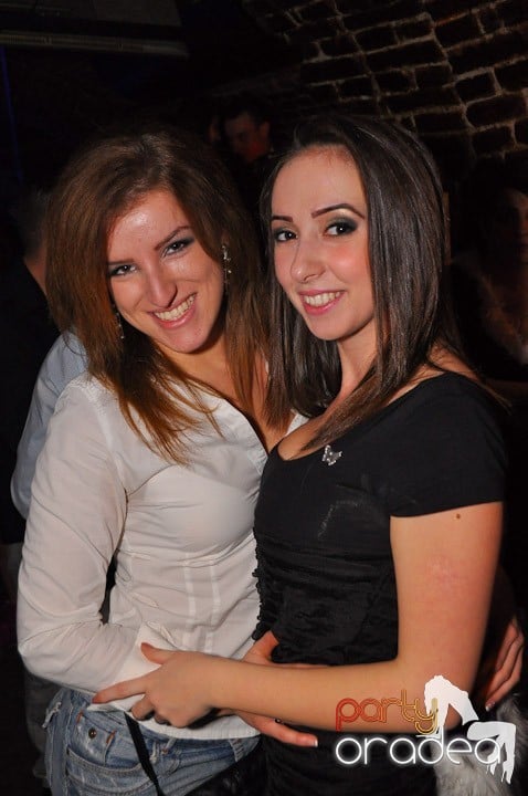 Party în Club Escape, 