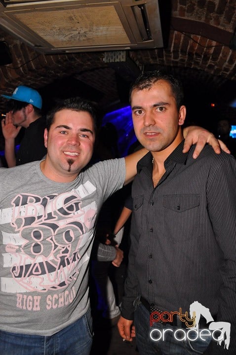 Party în Club Escape, 