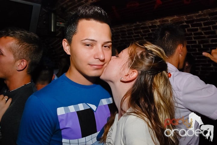 Party în Club Escape, 