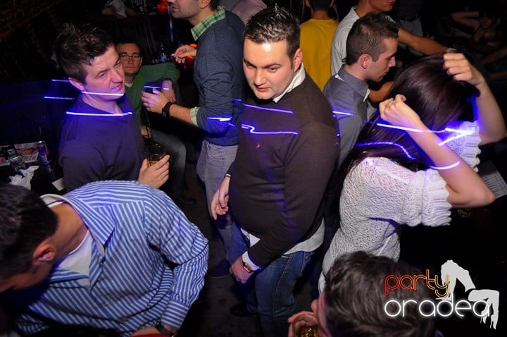 Party în Club Escape, 