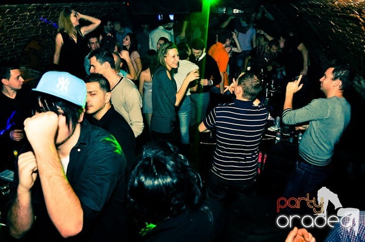 Party în Club Escape, 