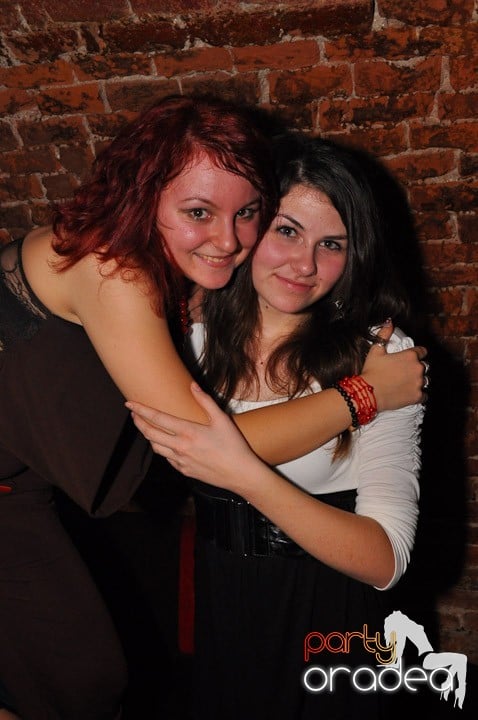 Party în Club Escape, 