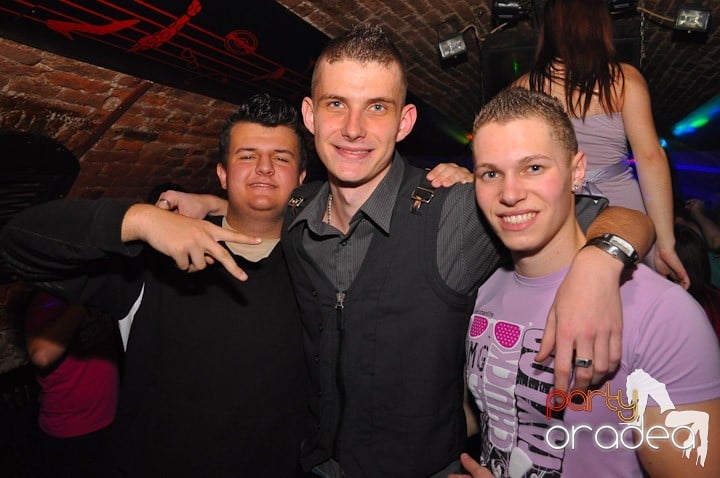 Party în Club Escape, 