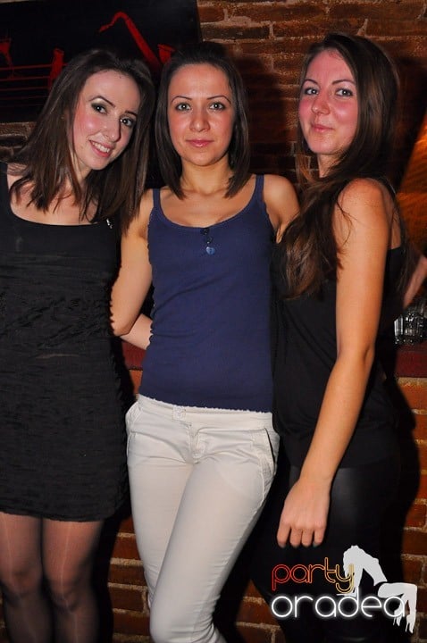 Party în Club Escape, 