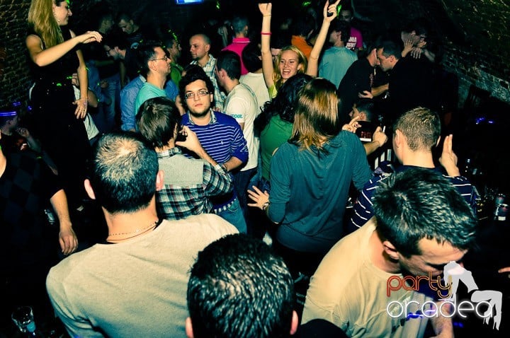 Party în Club Escape, 