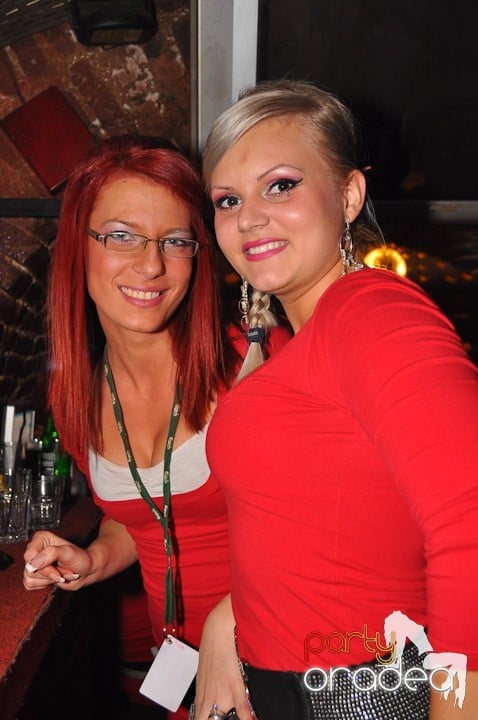 Party în Club Escape, 