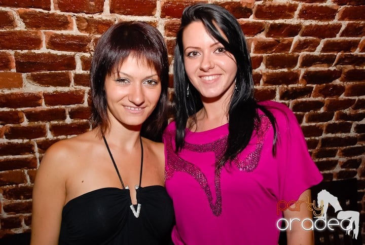 Party în Club Escape, 