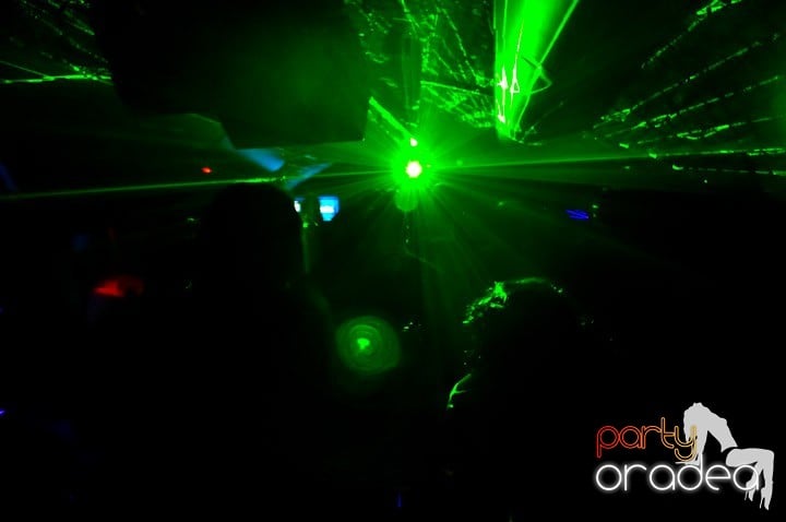 Party în Club Escape, 