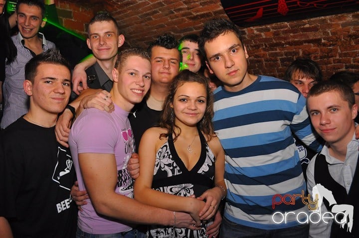 Party în Club Escape, 