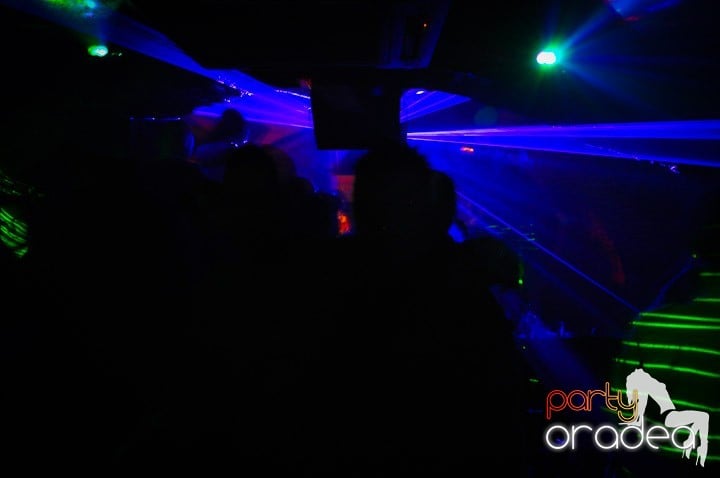 Party în Club Escape, 